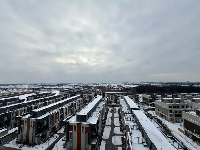 NEXT2: Large 1 Bedroom Den Condo For Rent in Richmond Hill - Photo 18