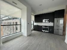 VAUGHAN: Bright 2 Bedroom/2 Bath Corner Condo For Rent Toronto - Photo 3