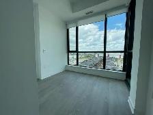 VAUGHAN: Bright 2 Bedroom/2 Bath Corner Condo For Rent Toronto - Photo 6