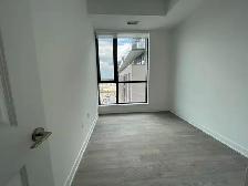 VAUGHAN: Bright 2 Bedroom/2 Bath Corner Condo For Rent Toronto - Photo 8