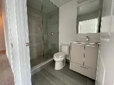 VAUGHAN: Bright 2 Bedroom/2 Bath Corner Condo For Rent Toronto - Photo 15