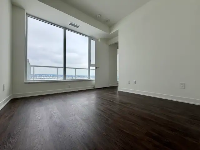 RICHMOND HILL-Brand New 2 Bed/2Bath Corner Condo For Rent w/PRKG - Photo 8