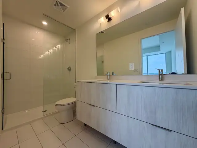 RICHMOND HILL-Brand New 2 Bed/2Bath Corner Condo For Rent w/PRKG - Photo 14