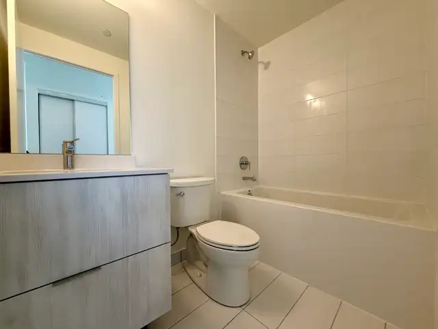 RICHMOND HILL-Brand New 2 Bed/2Bath Corner Condo For Rent w/PRKG - Photo 15