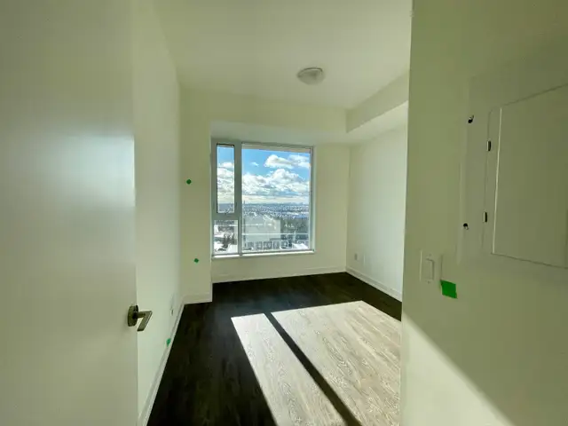 RICHMOND HILL: Brand New 1 Bedroom Condo For Rent with PARKING - Photo 6