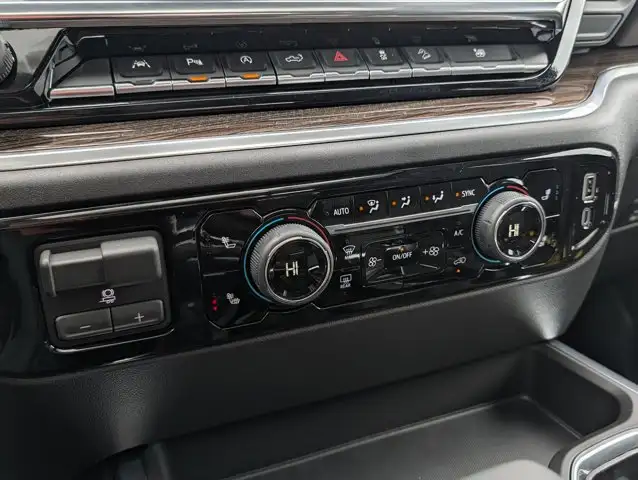 2026 Chevrolet Silverado 1500 RST- Trailering Pkg - Convenience - Photo 24