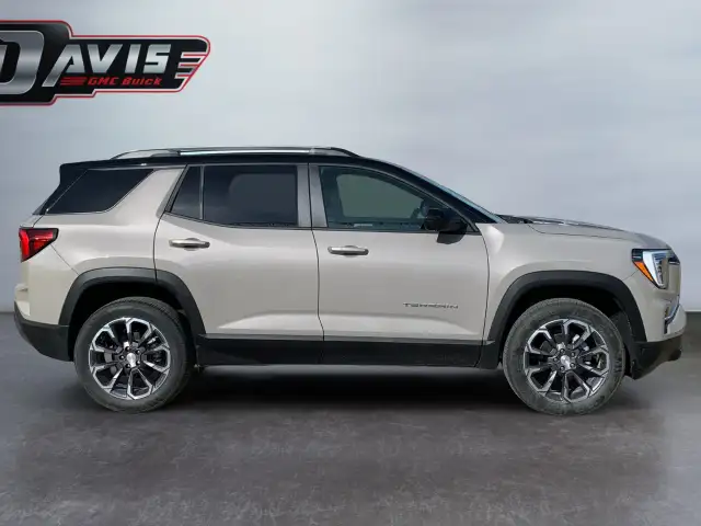 2026 GMC Terrain - Photo 4