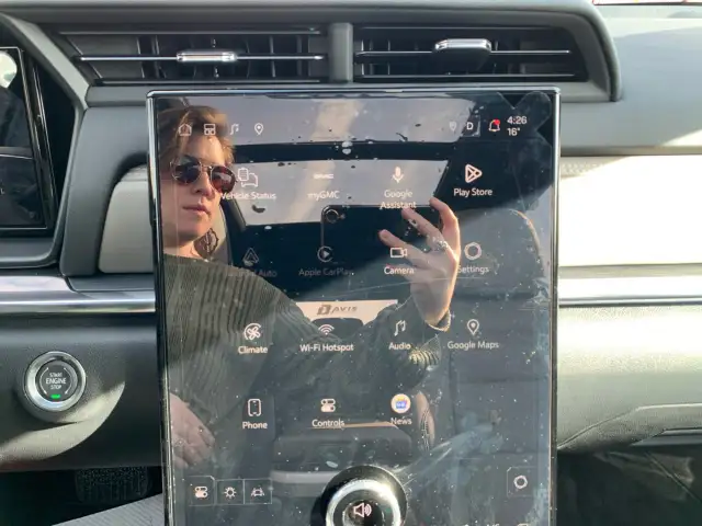 2026 GMC Terrain - Photo 17