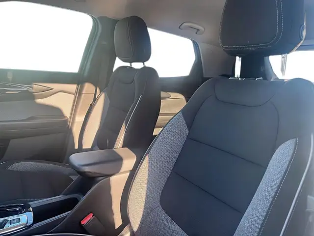 2025 Chevrolet TrailBlazer LT LT | Rear Parking Assist | Allo... - Photo 8