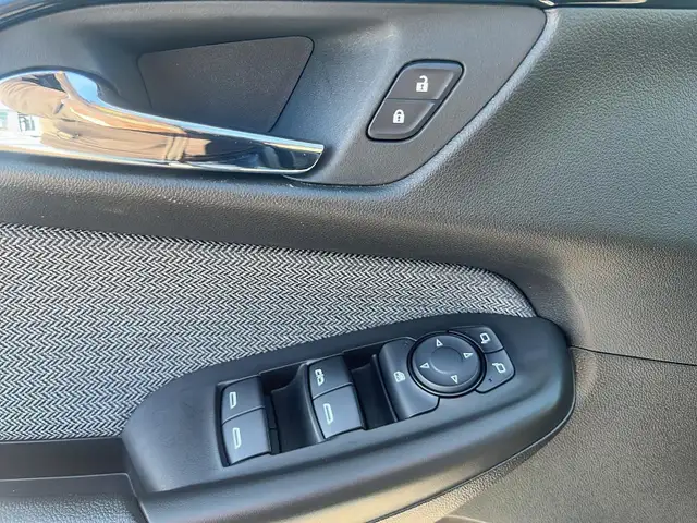 2025 Chevrolet TrailBlazer LT LT | Rear Parking Assist | Allo... - Photo 14