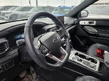 2022 Ford Explorer - Photo 4