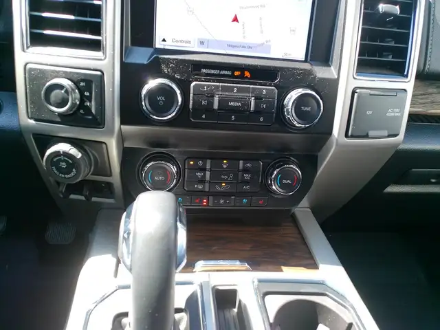 2019 Ford F-150 XLT 4WD SuperCrew 5.5' Box for sale - Photo 9