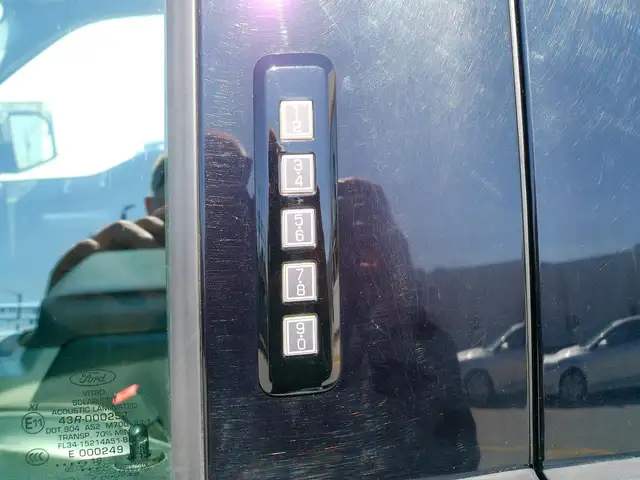 2019 Ford F-150 XLT 4WD SuperCrew 5.5' Box for sale - Photo 19