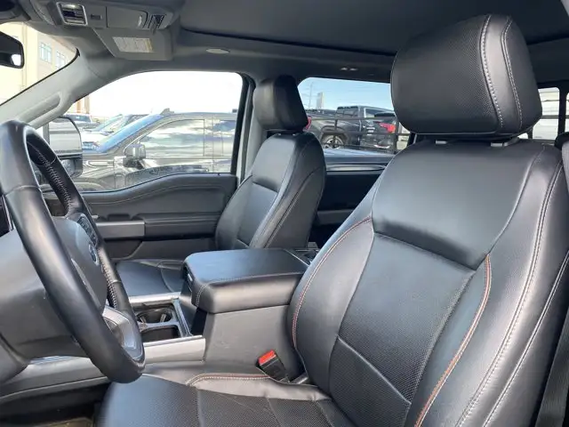 2023 Ford Super Duty F-350 DRW XL 4WD Crew Cab 8' Box SuperCrew - Photo 2