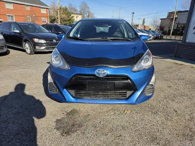 Toyota Prius c 2016 HYBRIDE AUBAINE - Photo 2