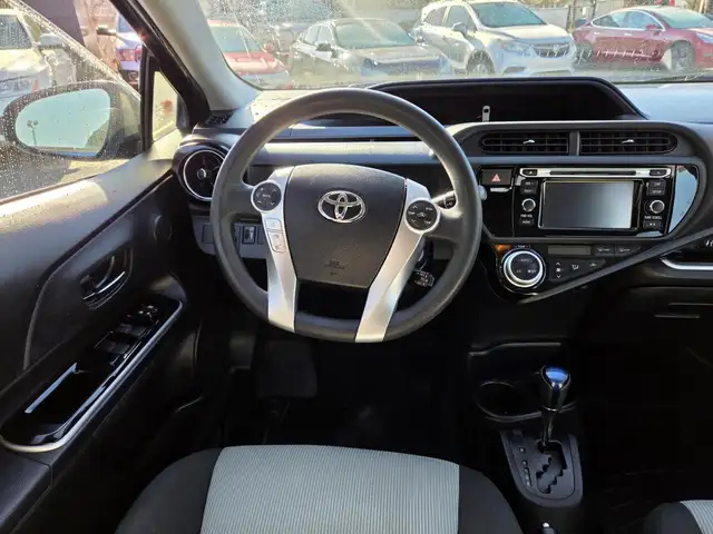 Toyota Prius c 2016 HYBRIDE AUBAINE - Photo 12