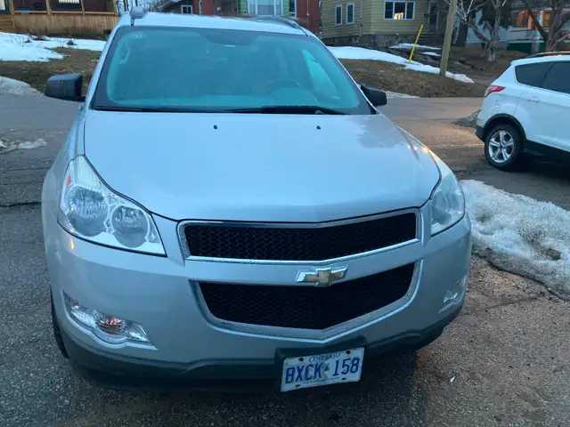 2010 Chevrolet Traverse - Photo 2