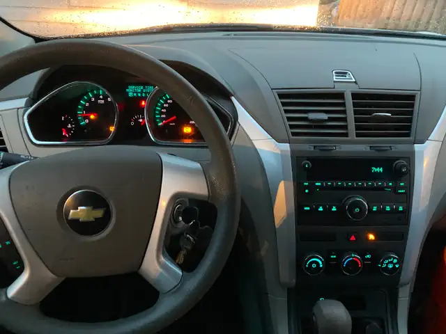 2010 Chevrolet Traverse - Photo 5