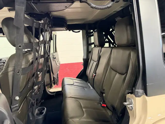 2016 Jeep WRANGLER UNLIMITED 4WD Sahara - BLUETOOTH AUDIO - HEAT - Photo 11