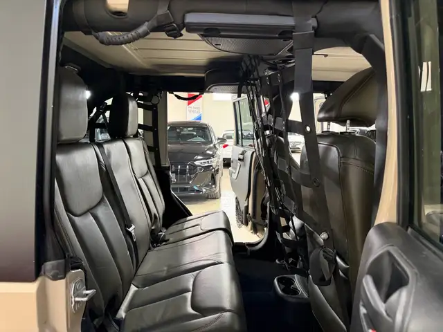 2016 Jeep WRANGLER UNLIMITED 4WD Sahara - BLUETOOTH AUDIO - HEAT - Photo 12