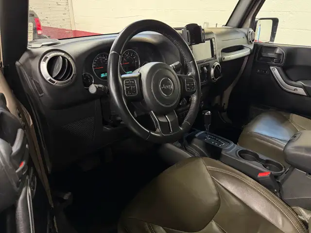 2016 Jeep WRANGLER UNLIMITED 4WD Sahara - BLUETOOTH AUDIO - HEAT - Photo 15