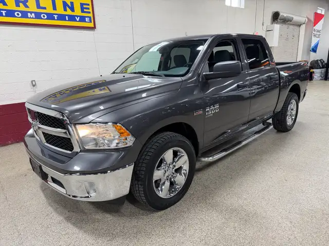 2019 Ram 1500 Classic HEMI 5.7 ST 4x4 CrewCab 5'7' Box|REAR CAME - Photo 6