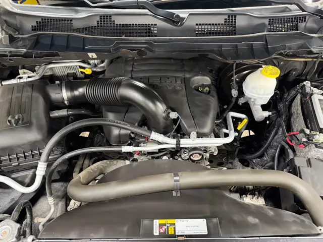 2019 Ram 1500 Classic HEMI 5.7 ST 4x4 CrewCab 5'7' Box|REAR CAME - Photo 17