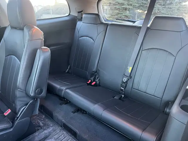 2017 Buick Enclave PREMIUM | FULLY LOADED | DUAL ROOF | LEATHER - Photo 12