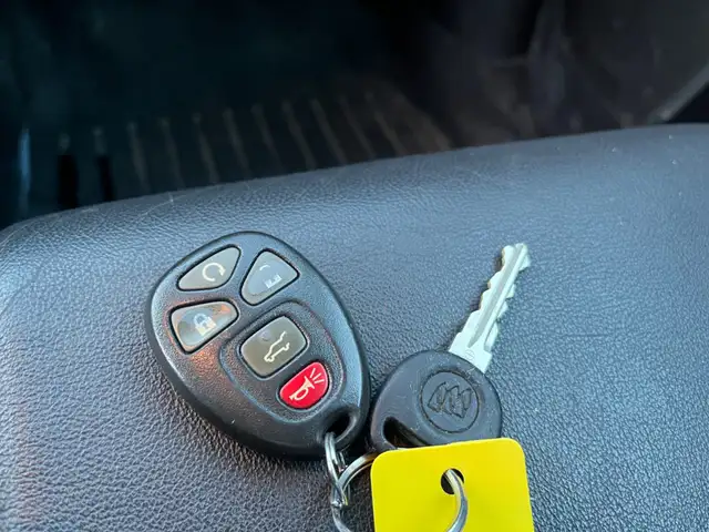 2017 Buick Enclave PREMIUM | FULLY LOADED | DUAL ROOF | LEATHER - Photo 31