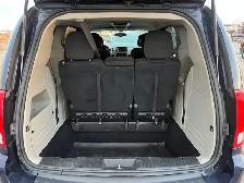 2016 Dodge Grand Caravan SXT | CLEAN CARFAX | NAVI | BACK-UP CAM - Photo 13