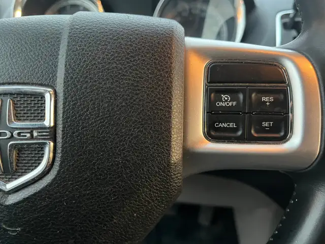 2016 Dodge Grand Caravan SXT | CLEAN CARFAX | NAVI | BACK-UP CAM - Photo 19