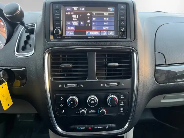 2016 Dodge Grand Caravan SXT | CLEAN CARFAX | NAVI | BACK-UP CAM - Photo 20