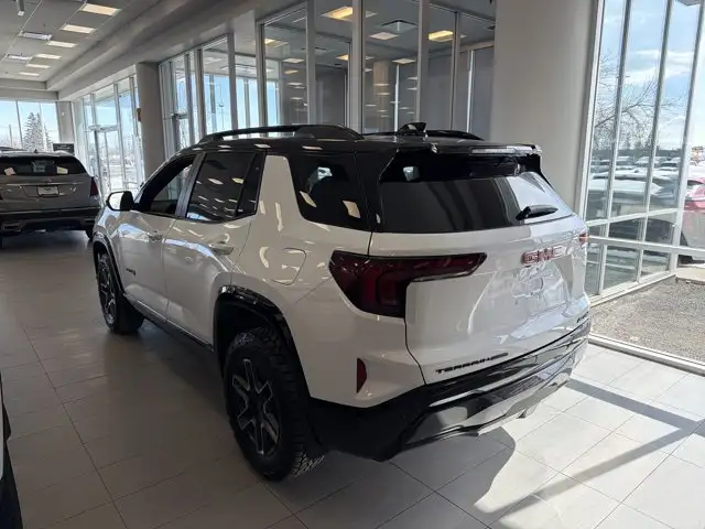 2026 GMC Terrain - Photo 3