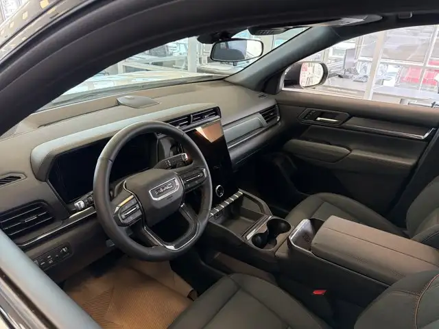 2026 GMC Terrain - Photo 4