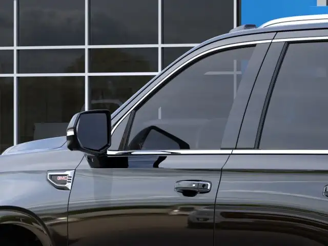 2026 GMC Yukon Denali - Photo 12