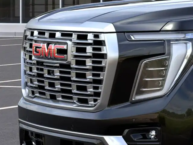 2026 GMC Yukon Denali - Photo 13