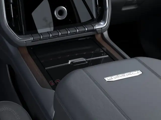 2026 GMC Yukon Denali - Photo 23