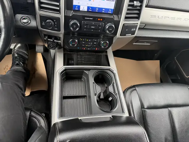 2021 FORD F-350 LARIAT CREW CAB 6.7 POWERSTOKE - Photo 16