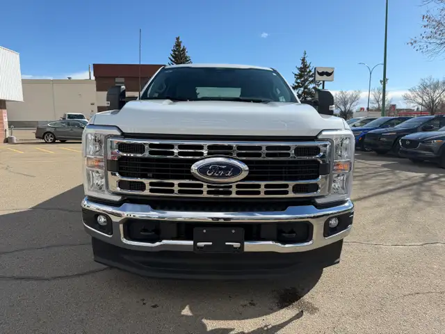 2025 FORD F-350 XLT CREW CAB LONG BOX - Photo 2