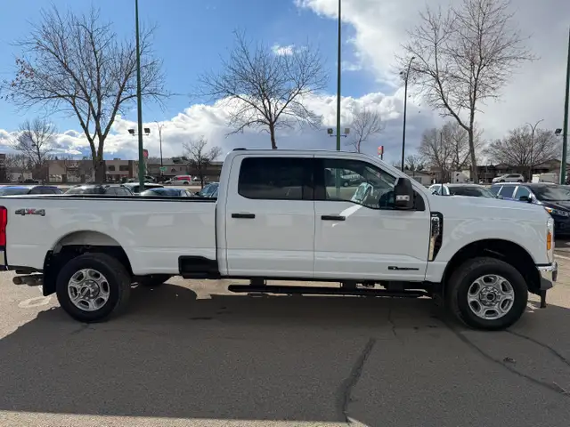 2025 FORD F-350 XLT CREW CAB LONG BOX - Photo 4