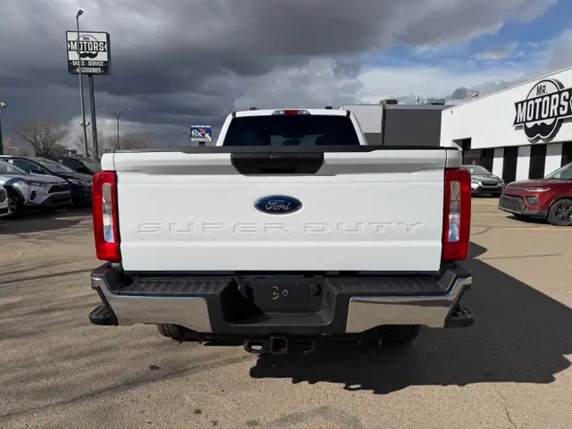 2025 FORD F-350 XLT CREW CAB LONG BOX - Photo 6