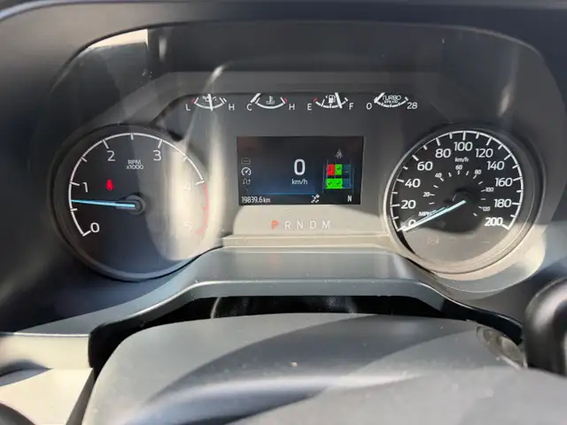 2025 FORD F-350 XLT CREW CAB LONG BOX - Photo 13