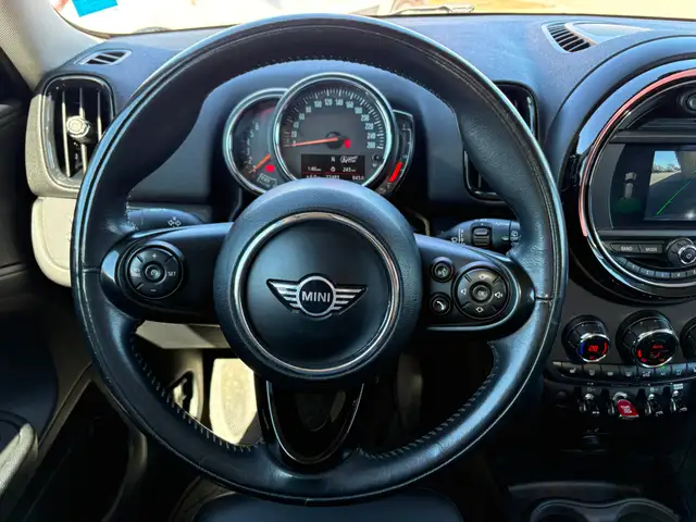 2019 Mini Countryman Cooper Dual Sunroof! AWD! Backup Camera! - Photo 14