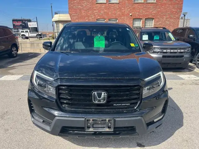 2022 Honda Ridgeline Black Edition | 1 Owner | Leather - Photo 2