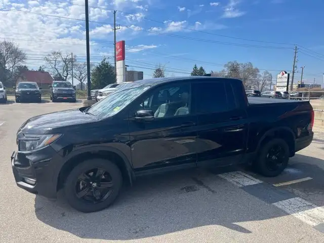 2022 Honda Ridgeline Black Edition | 1 Owner | Leather - Photo 3