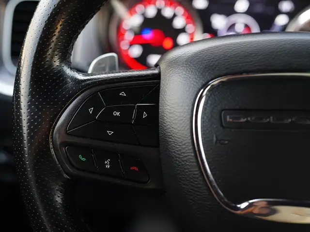 2020 Dodge Charger R / T, V8, Apple Carplay, Alloys. - Photo 18