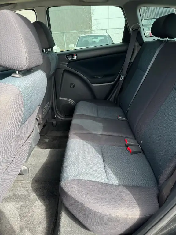 2006 Toyota Matrix XR : Well Serviced - Photo 9