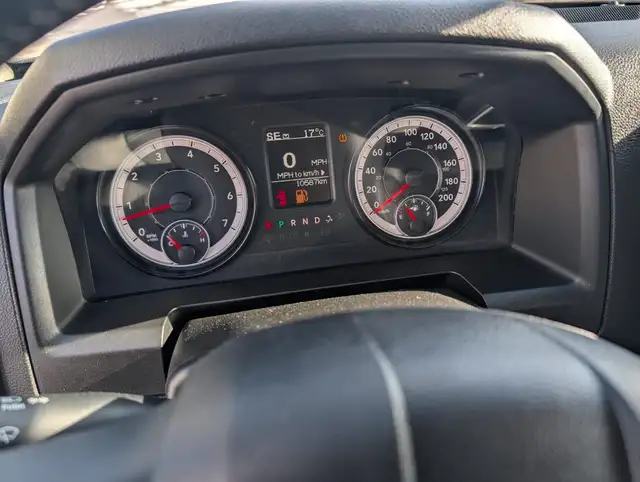 2023 Ram 1500 Classic Express 4x4 Crew Cab 5'7' Box - Photo 12