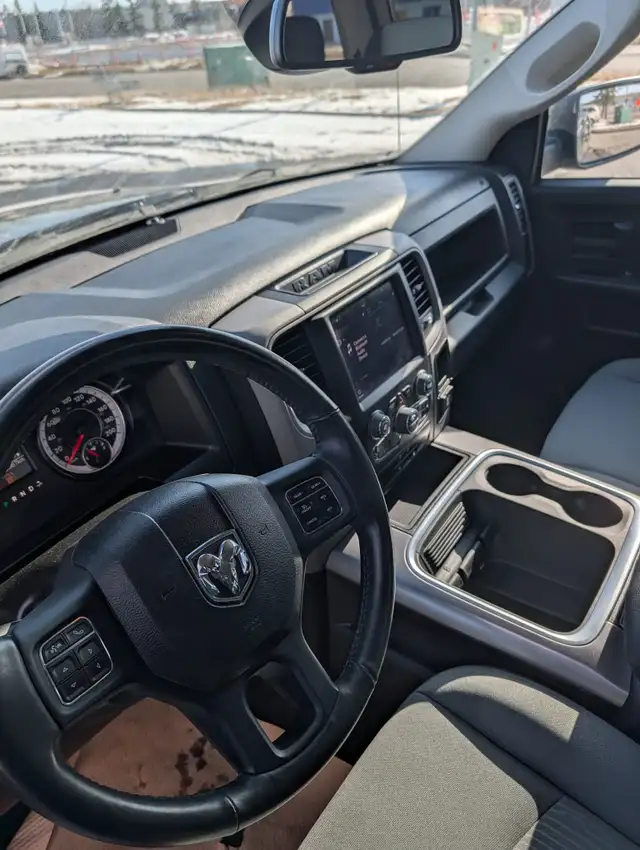 2023 Ram 1500 Classic Express 4x4 Crew Cab 5'7' Box - Photo 13