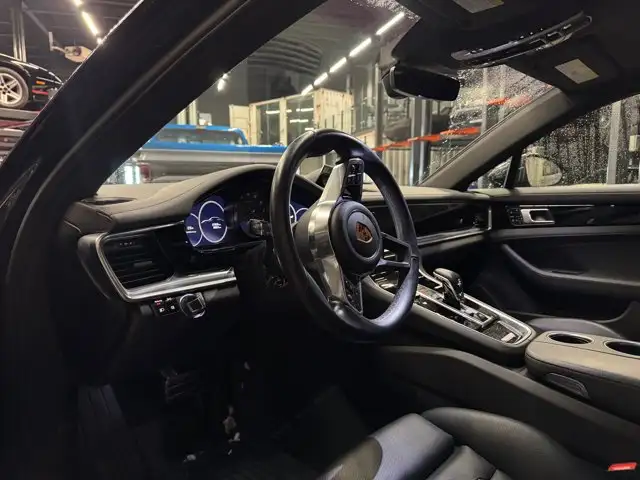 2019 Porsche Panamera 4 | Premium Package Plus | Adaptive Air - Photo 4